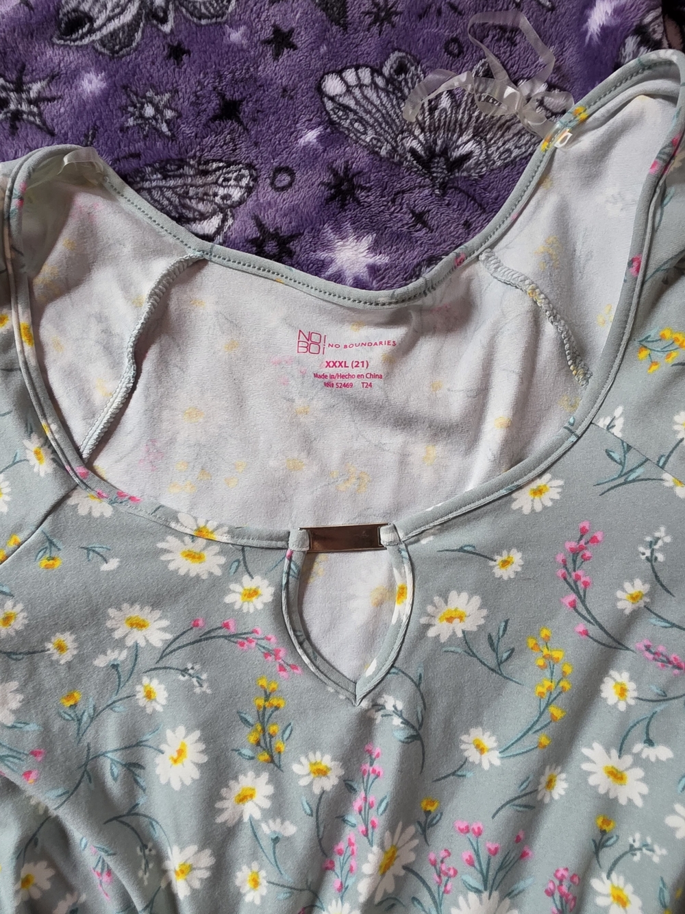 Dress - Picture 2 of 3
